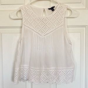 AEROPOSTALE• Women’s White Eyelet Tank Top Size- Small